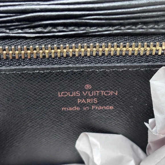 Louis Vuitton Black Epi Leather Sellier Dragonne Envelope Clutch Bag Authentic - Picture 16 of 16
